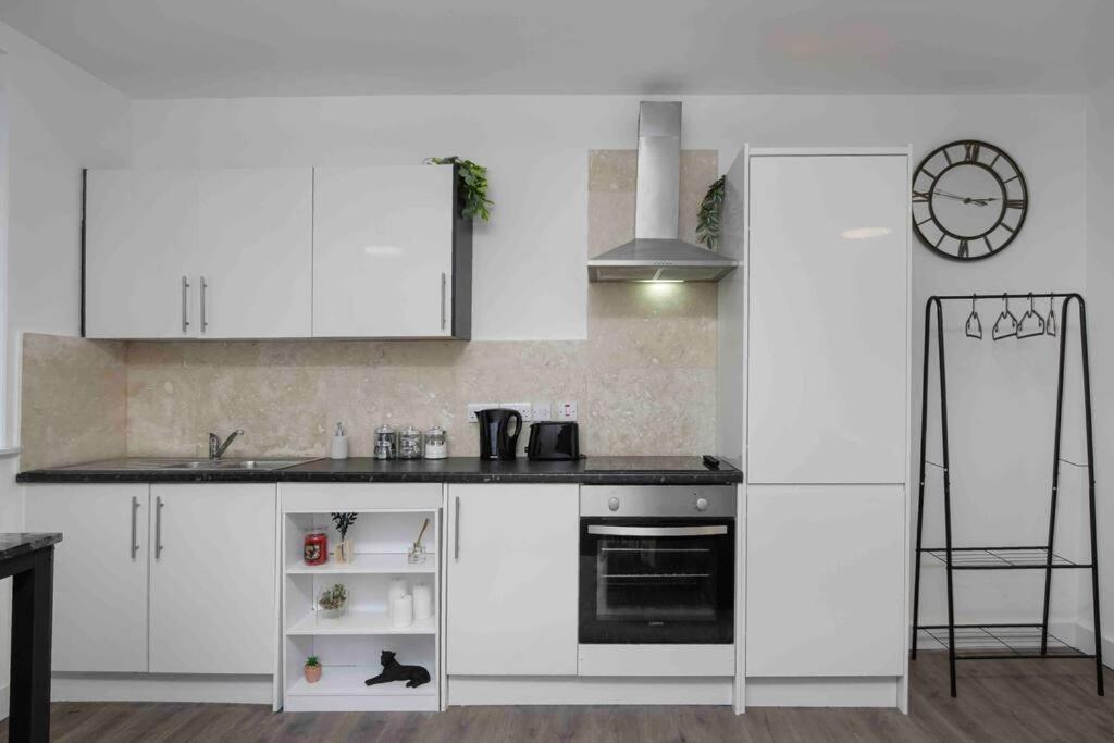 40% Off - Business - Couples - Contractors Apartamento Blackpool Exterior foto